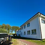 Osrodek Wczasowy Morski 우스트카